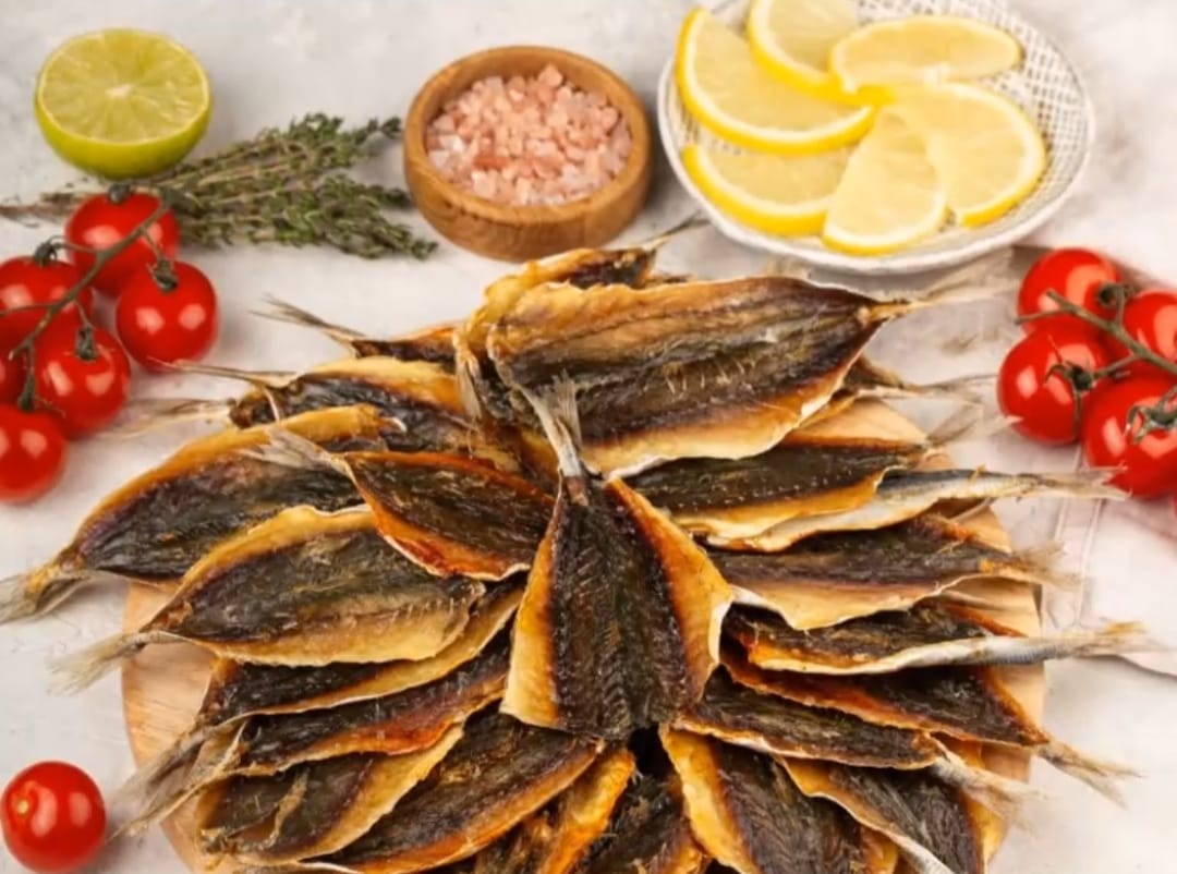 Dried yellow minke whale/янтарная рыба с перцем,100g